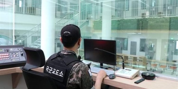 قصة أول سجن عسكري في العالم مزود بــــ”ذكاء اصطناعي”