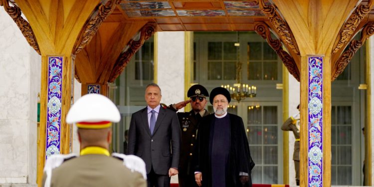 تغطية مصورة لمراسم استقبال الكاظمي في ايران