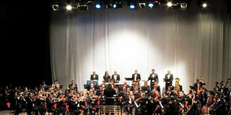 أوركسترا العراق تعزف على أوتار الوطن المباح و الأحلام المكبوتة