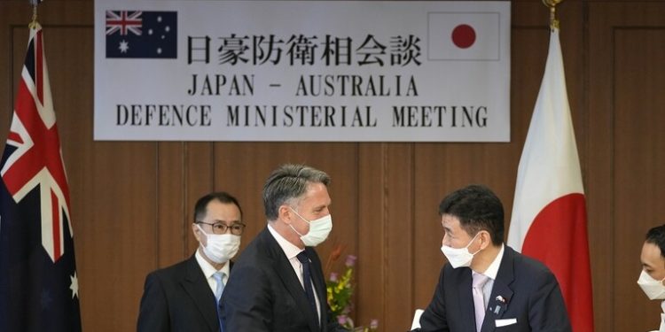 اليابان وأستراليا تــــعززان “علاقات الدفاع الثنائية والإقليمية”