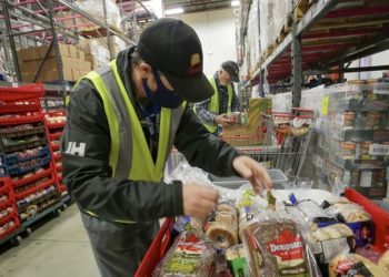 بنـــوك الطعام تنتشر فــــي ألمانيا