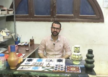 التراب يتحول في إيديهم ذهب