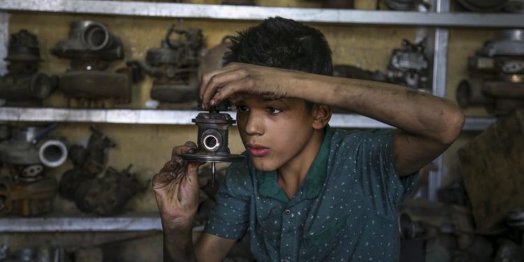 بيان مشترك من (العمل الدولية واليونيسيف) يخص واقع أطفـــال العراق￼