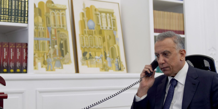 الكاظمي يتلقى اتصالاً هاتفياً من نظيره الأسترالي