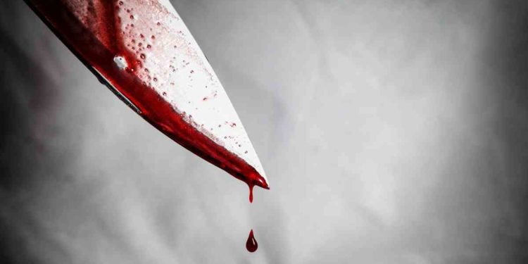 مجهولون يهاجمون أستاذاً جماعياً بالسكاكين في ديالـــى