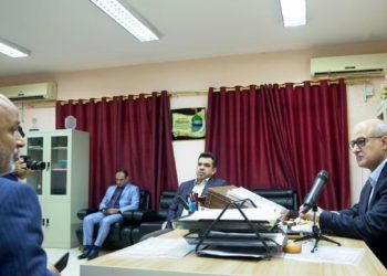 وزير التربية يشرف على حفظ مغلفات الأسئلة الامتحانية