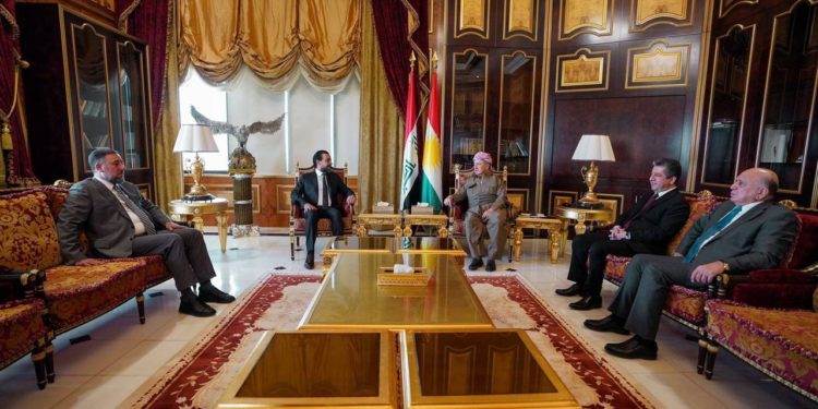 الحلبوسي والخنجر وبارزاني “يتبادلون الآراء” حول الوضع السياسي الراهن