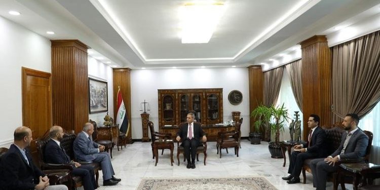 زيدان يبحث مع مستشار رئيس الوزراء (الضمانات القانونية) لحماية حريـــة التعبير