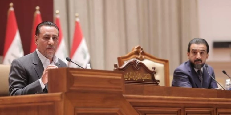 الحلبوسي يوافق على استقالة حاكم الزاملي