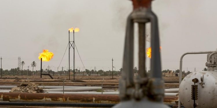 الاعلان عن المباشرة باستثمار حقول الغاز وتحديد نوعين من الالتزامات المالية لإيران