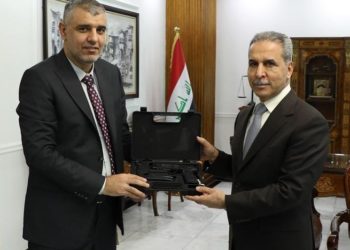 مناقشة تجهيـــــز دائرة الحراسات القضائية بالأسلحة المنتجة محلياً