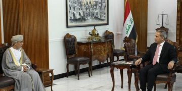 العراق يبحث المقترحات بــ”التعاون القضائي” مع سلطنة عمان