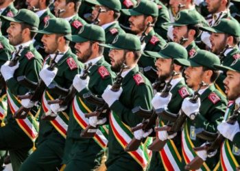 إيران تعتقــــل جنرالا في “الحرس الثوري” بتهمـــة التجسس لصالح إسرائيل