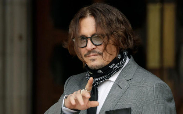 بعد انتصاره على آمبر هيرد… جوني ديب يبعث رسالة جديدة لمتابعيه