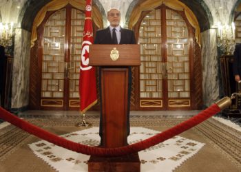الشرطة التونسية تعتقل رئيس الوزراء