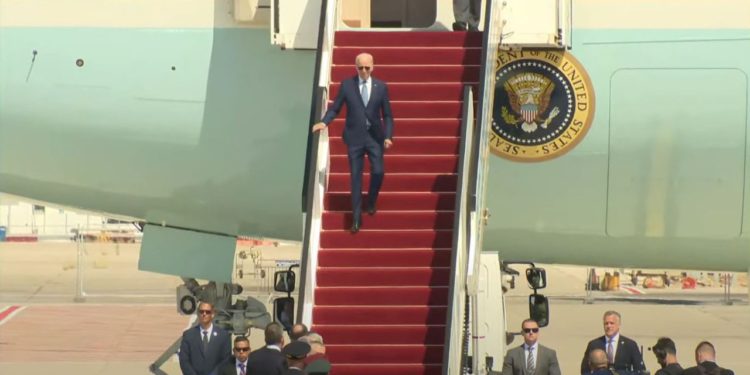 بايدن يصل إلى إسرائيل