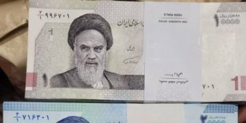 ايران تحذف 4 اصفار من التومان في أحدث طبعة لعملتها الوطنية