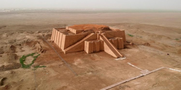 رصـــد مبالغ مالية لتأهيـــل أبنية أور الأثرية