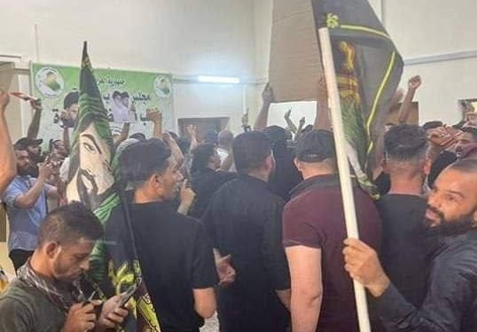 متضاهري البصرة يقتحمون مبنى مكتب البرلمان في البصرة