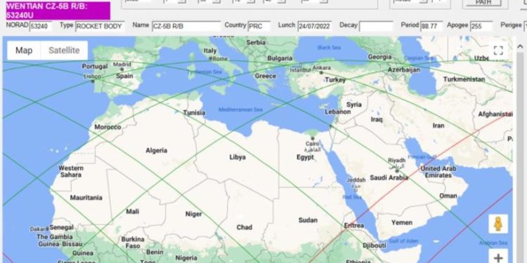 خارطة للأماكن المتوقعة لسقـــــوط (الصاروخ الصيني) خلال ساعات