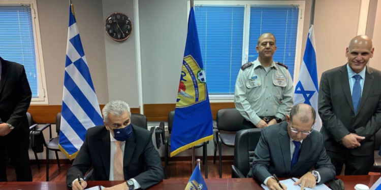 صفقة مرتقبة بين اليونان وإسرائيل .. من أجل تسليح الجزر المتنازع عليها مع تركيا