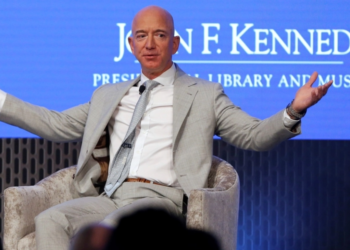 شركات عملاقة تسجل خسائر هائلة بسبب التضخم العالمي (1.4 تريليون دولار فقدها أغنى أغنياء العالم)