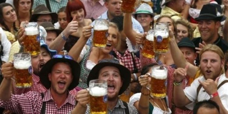 بسبب مهرجان البيرة.. غضب واسع في المغرب