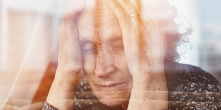 علماء يتوصلون إلى دليل جديد لأسباب ارتفاع  نسبة الإصابة بالزهايمر بين النساء؟