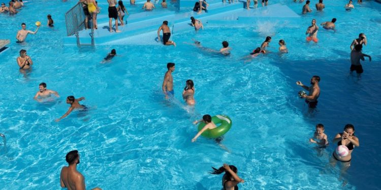 لماذا الحرارة تقتل الأوروبيين فيما يتعايش معها الشرقيون .. ؟