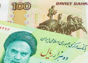 ايران تعلن بدء التعامل المالي مع موسكو بــ(الروبل الروسي والريال الإيراني)