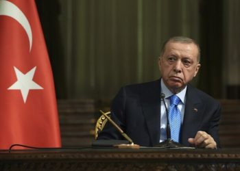 أردوغان .. يجب على القوات الأمريكية مغادرة شرقي الفرات “روسيا وإيران” معنا في مكافحة الإرهاب
