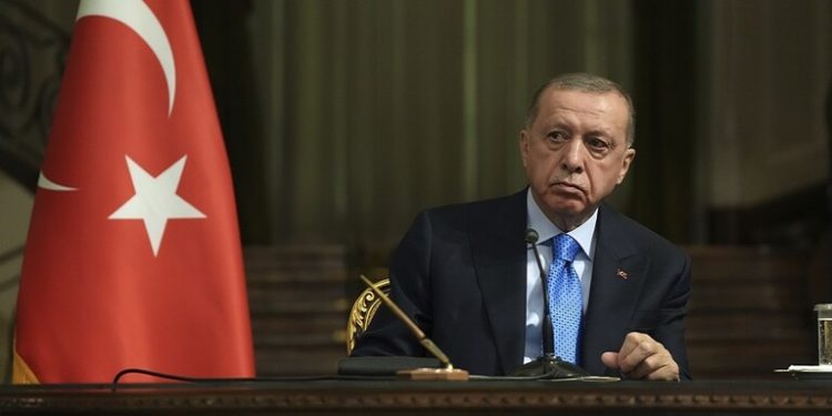 أردوغان .. يجب على القوات الأمريكية مغادرة شرقي الفرات “روسيا وإيران” معنا في مكافحة الإرهاب