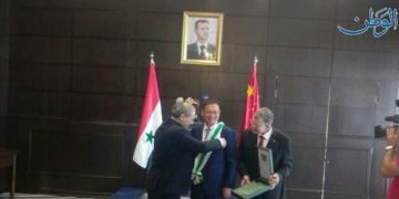 بشار الأسد يمنح السفير الصيني وسام الاستحقاق من الدرجة الممتازة