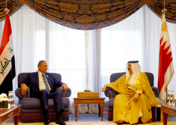 الكاظمي يبحث مع ملك البحرين التعاون الثنائي بين البلدين الشقيقين