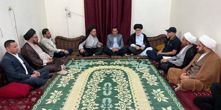 استكمال التحضيرات النهائية لصلاة غد المرتقبة