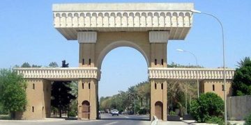 “المنطقة الخضراء” .. قلعة حصينة على خط النيران وتُستهدف بشكلٍ دائم