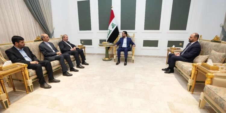 الحلبوسي يستقبل السفير الإيراني و يـــؤكد على أهمية العمل الدبلوماسي