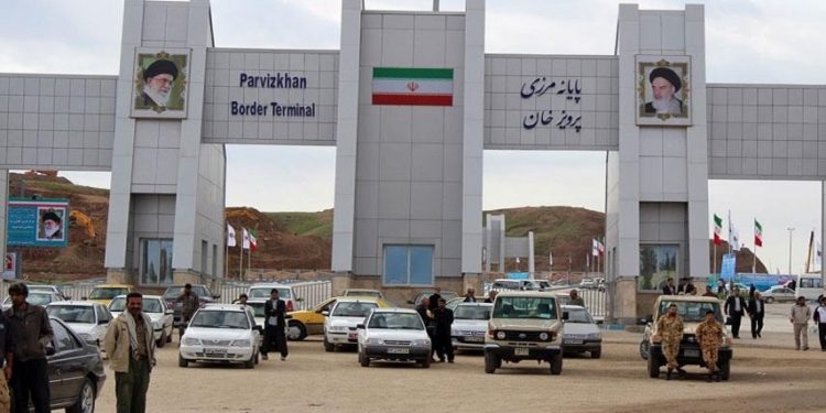 إيـــــــران …  بإمكان الزائرين العبور براً إلى العراق حتى منتصف نهار الجمعة