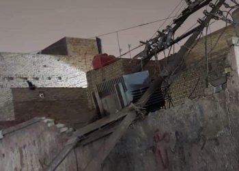 سقوط محولة كهرباء على منزل فــي ميسان