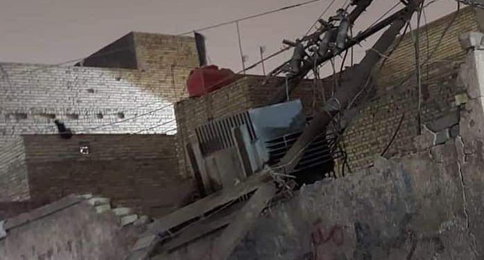 سقوط محولة كهرباء على منزل فــي ميسان