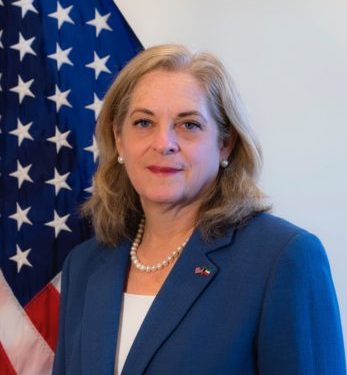 سفيرة واشنطن ..  العراق أهم الشركاء الاستراتيجيين بالنسبة لنا