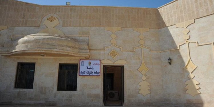 السجن 15 عاماً بحق مدان بالانتماء لداعش في الأنبار