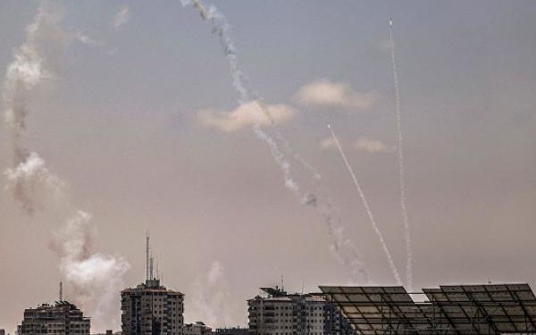 سرايا القدس تستهدف تل أبيب ومطار بن غوريون وأسدود وبئر السبع بـ60 صاروخاً