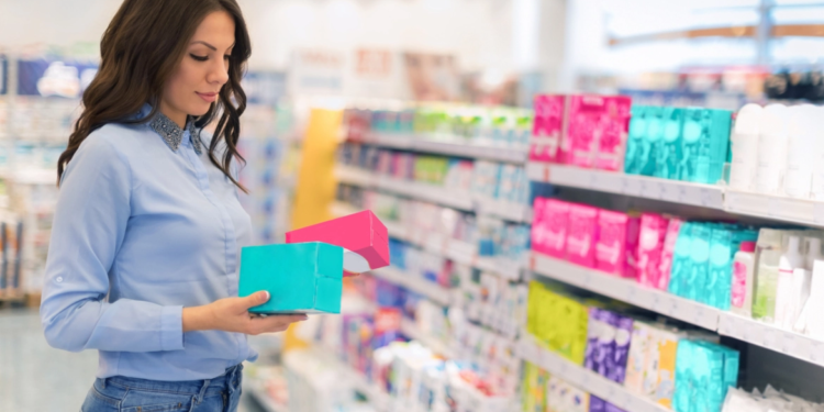 أسكتــلندا تشرع رسمياًَ في توفيـــر مستلزمات خاصة للنساء مجـــــاناً