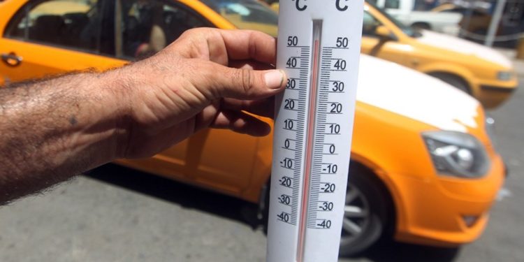 أجواء الاربعاء.. لاهبة ورطبة بحرارة نصف الغليان￼