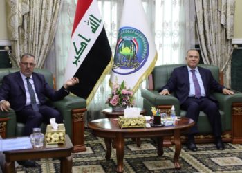 “أمر ديواني” يحيـــل كمبش الى المحاكم المختصة وعقوبات لمديرين وموظفين في الوقف