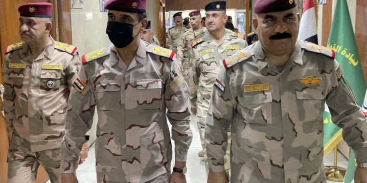  وفد عسكري يصل الى ذي قار