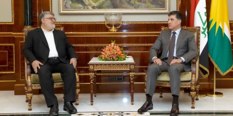 رئيس إقليم كوردستان يبحث مع محافظ أذربيجان الغربية “العلاقات الاقتصادية و التبادل التجاري”