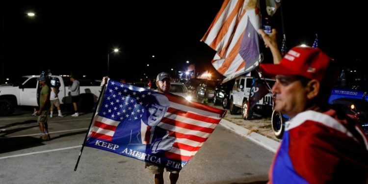 اقتحام منزل ترامب يفتح دعوات لحرب أهلية