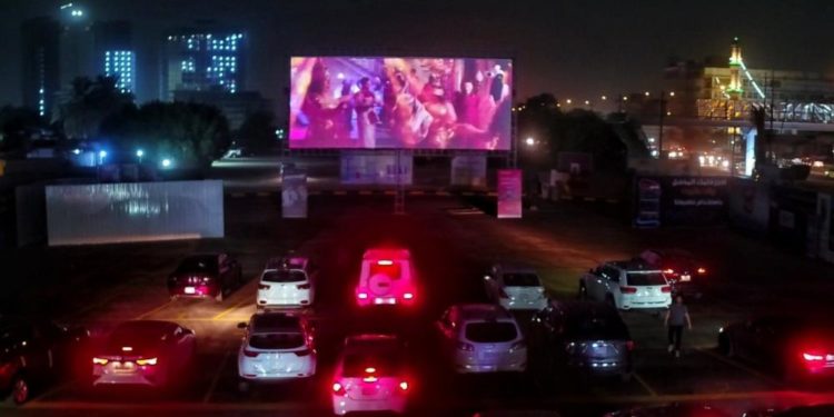 سينمـــا للسيارات الاولى في العراق